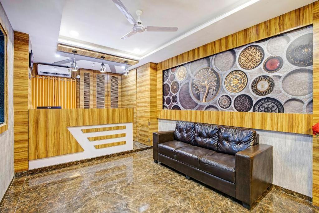 Hotel Nilkanth Inn Hālol Exterior foto